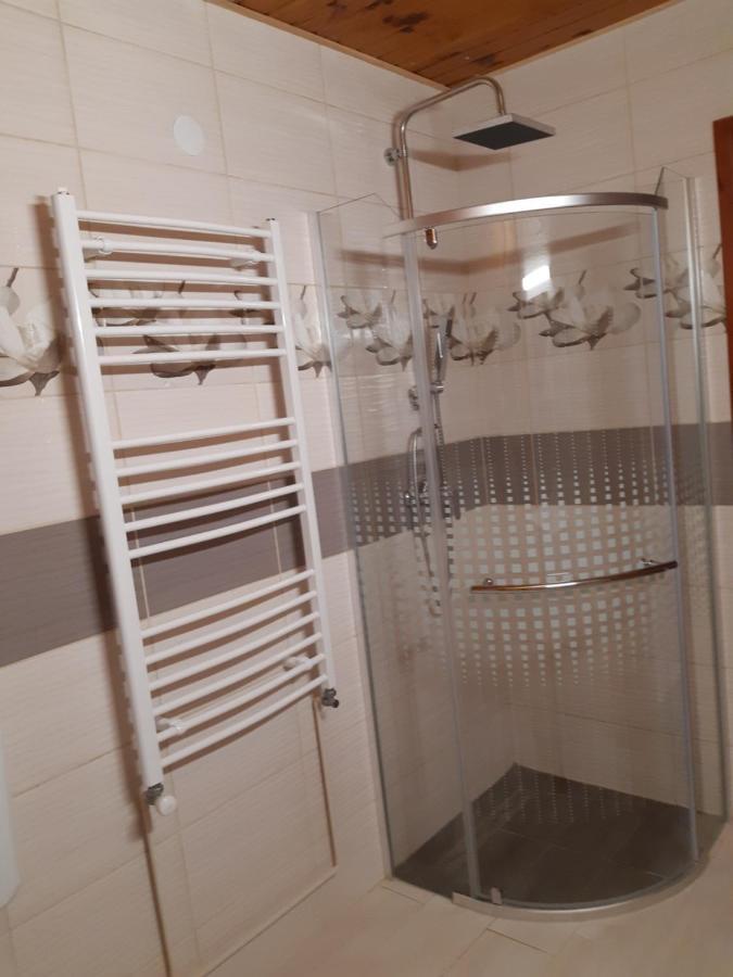 Toldi Apartman Hotell Keszthely Exteriör bild